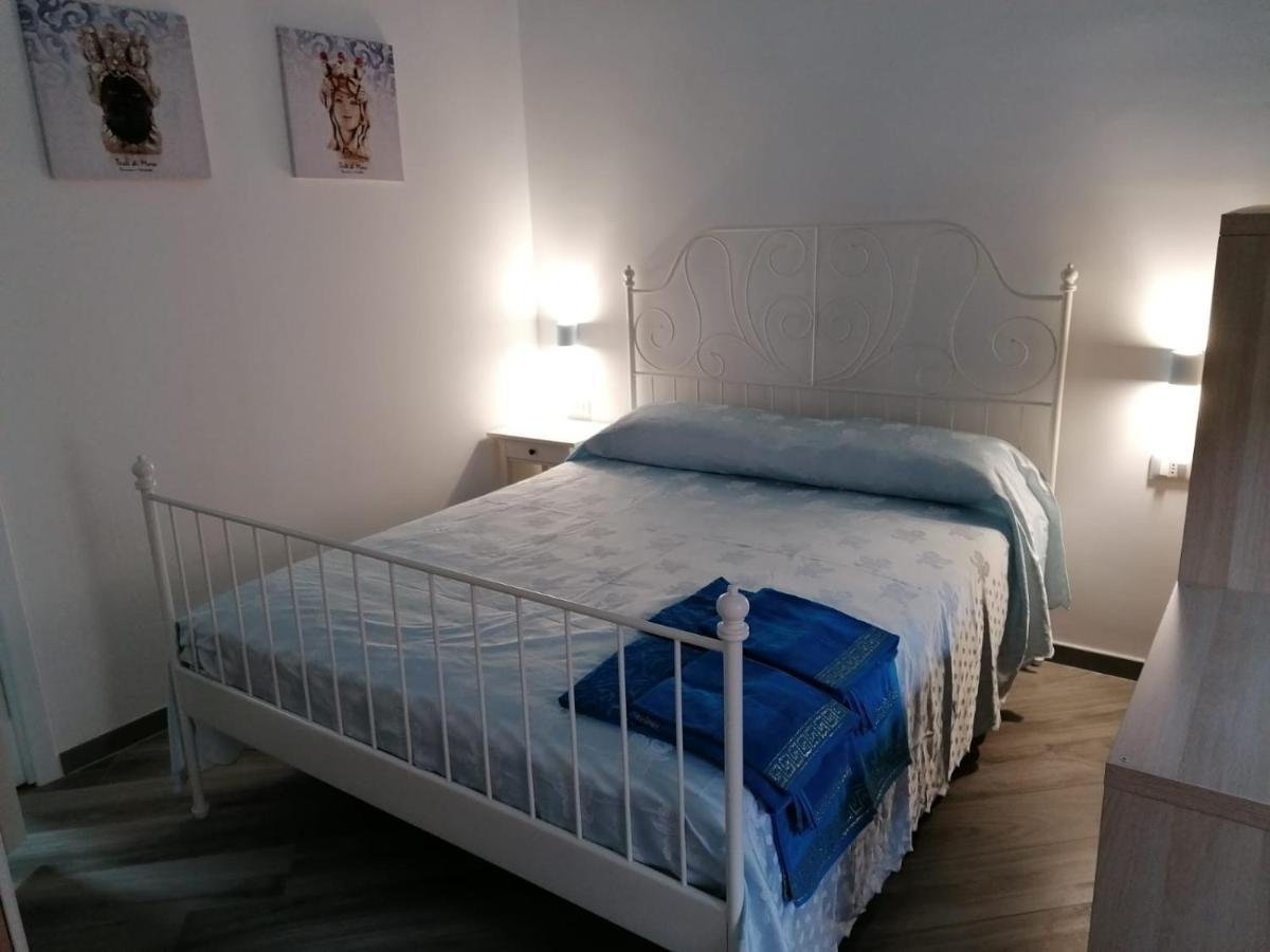 Case Vacanze Azzurra, Loredana E Trinacria Кастеламаре дел Голфо Екстериор снимка